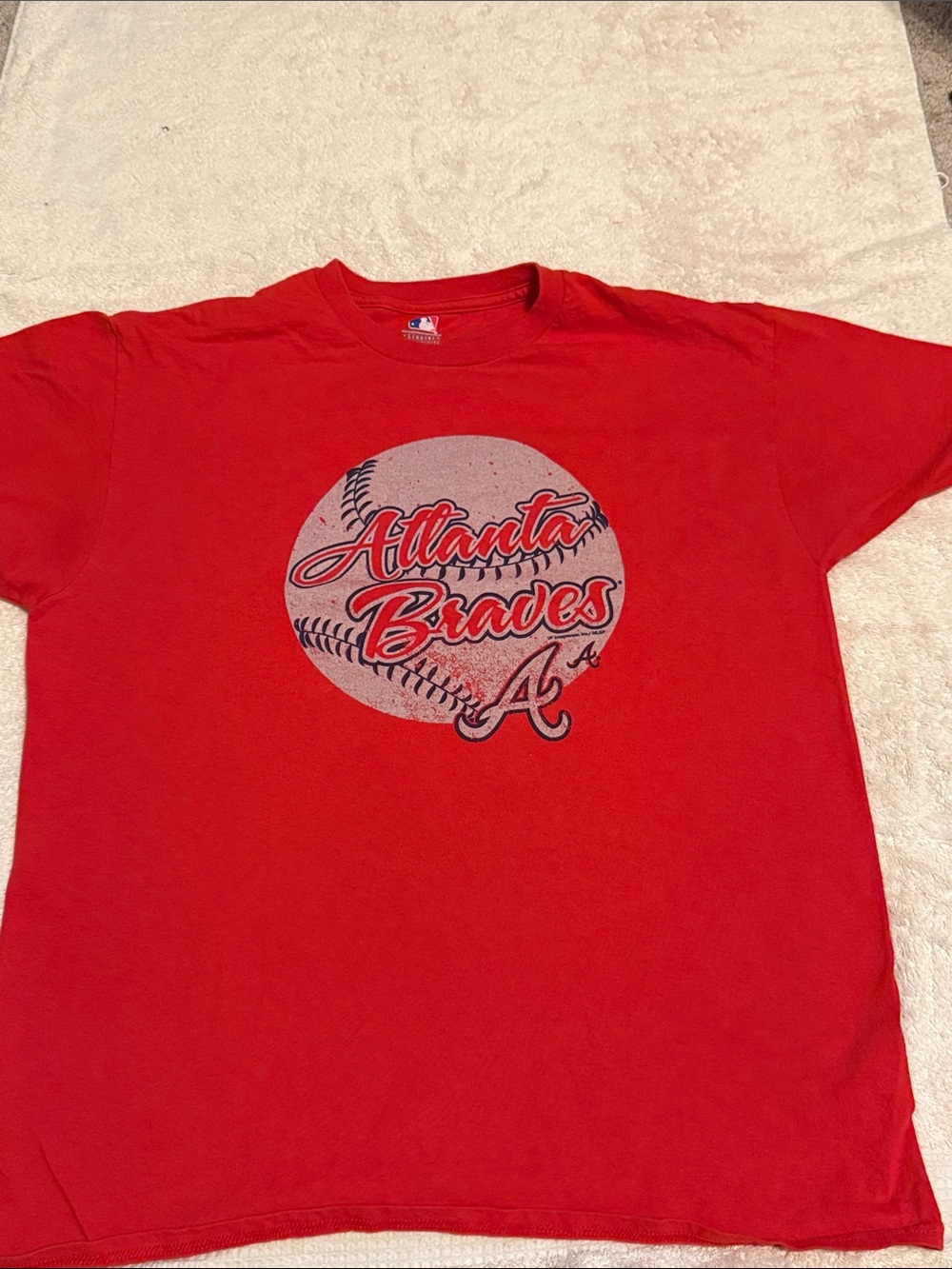 MLB Atlanta Braves Red Crewneck Tee with Baseball Graphic